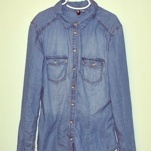 H&M Size 4(US) lightweight chambray button up
